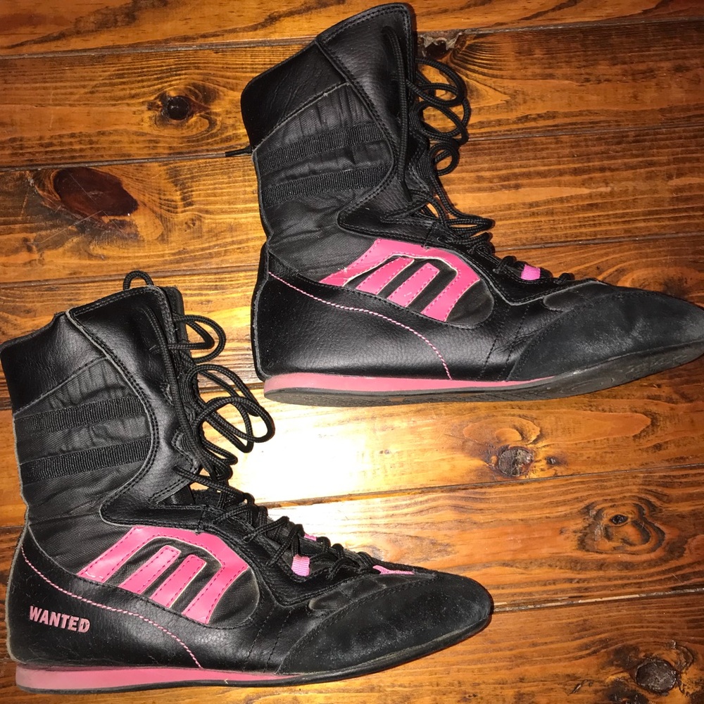 Black & Pink boxing boots
